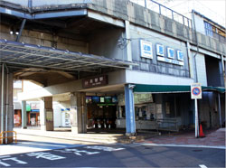 恩智駅東口